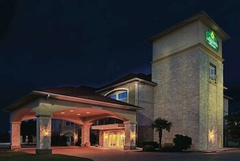 Picture of La Quinta Inn & Suites by Wyndham Granbury