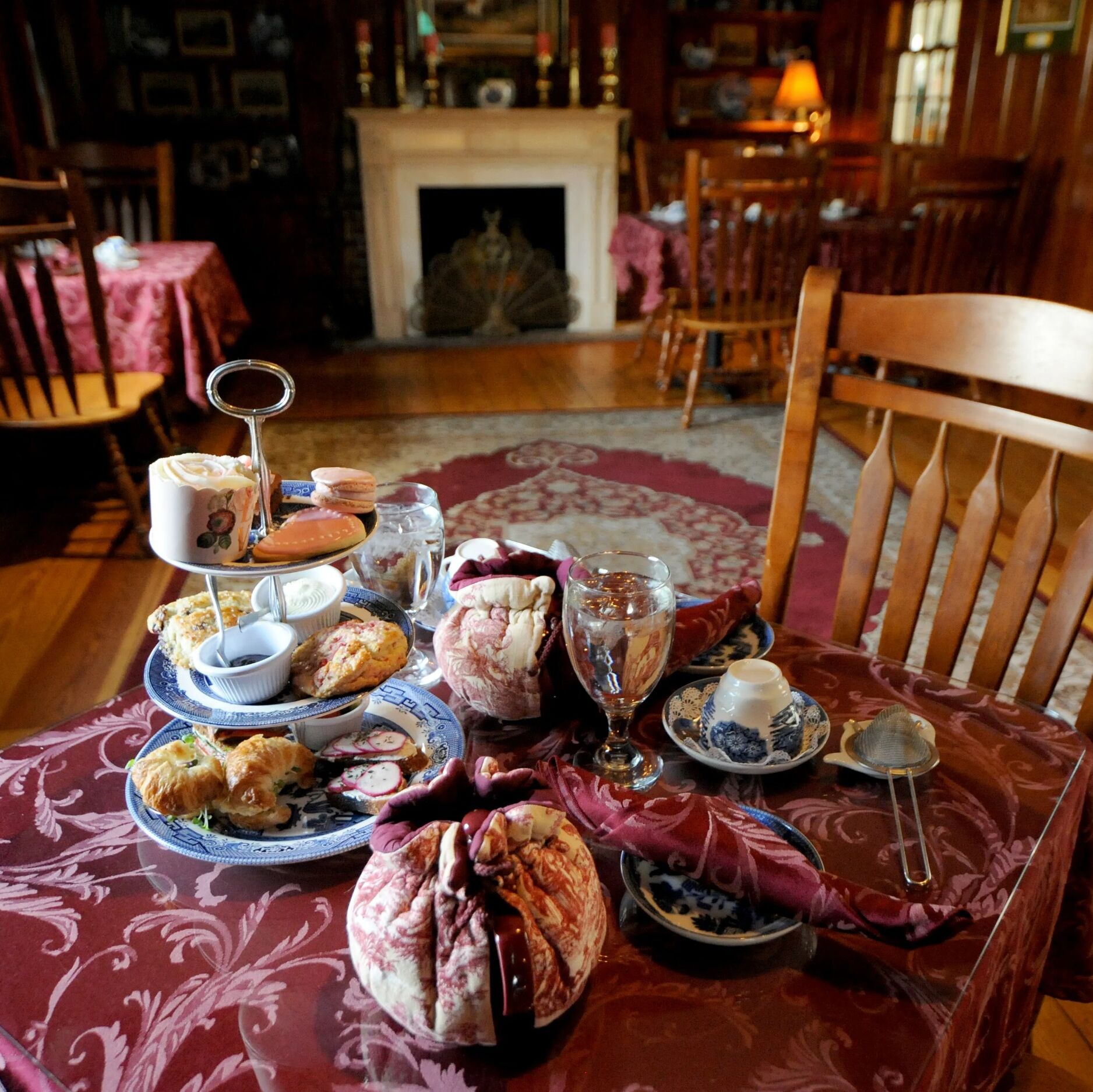 Picture of Tea Time at the Dunbar House