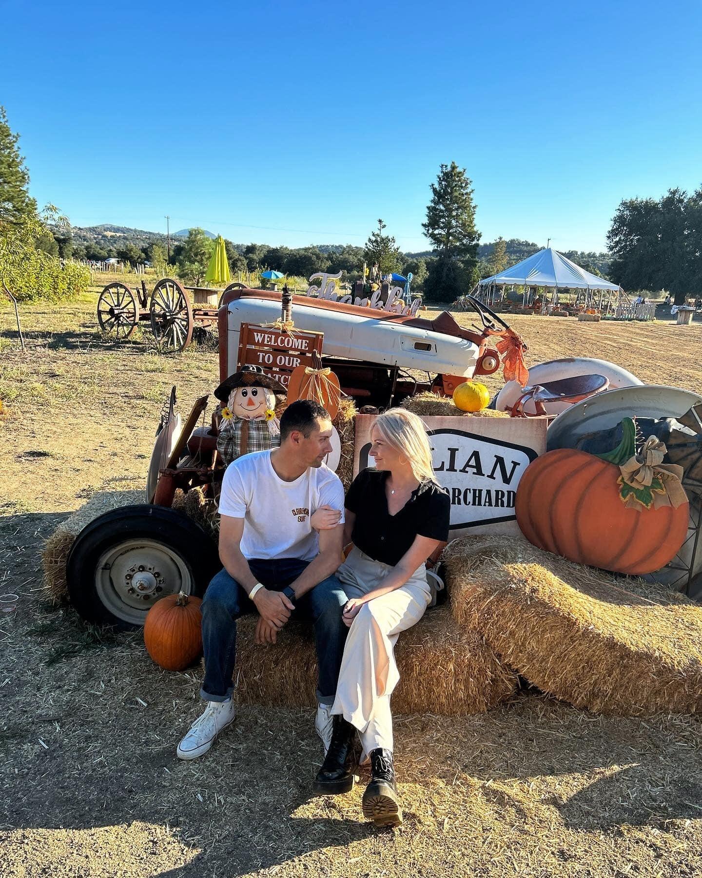 Kim and Issam both love fall and Halloween. The enjoyed a trip out to the small mountain town named Julian, located approximately 1 hour east of San Diego. They celebrated their 1 year anniversary by going to a pumpkin patch and eating freshly baked apple pie. 