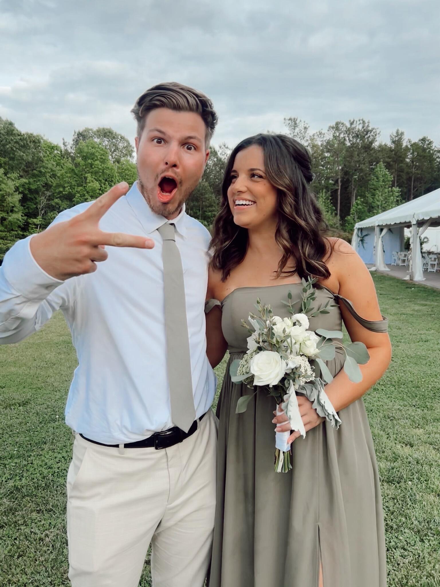 Picture of MANY WEDDINGS 