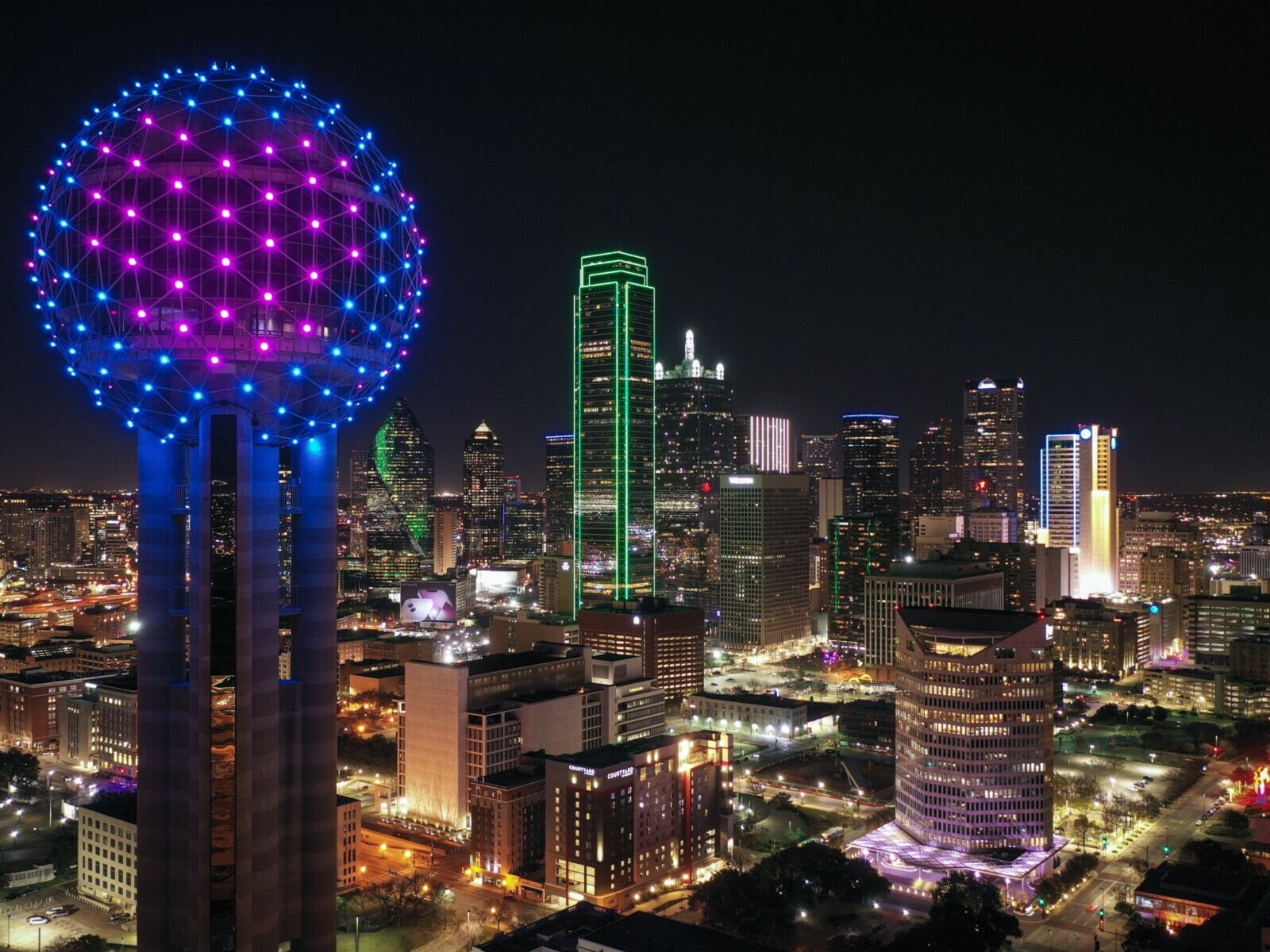 Picture of Reunion Tower