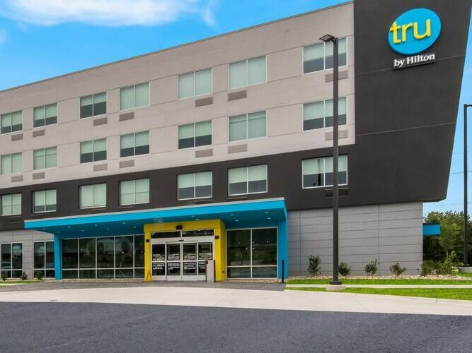 Picture of Tru by Hilton Wilson