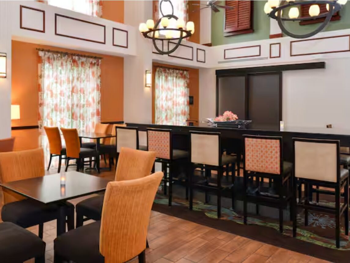 Picture of Hampton Inn & Suites Plymouth