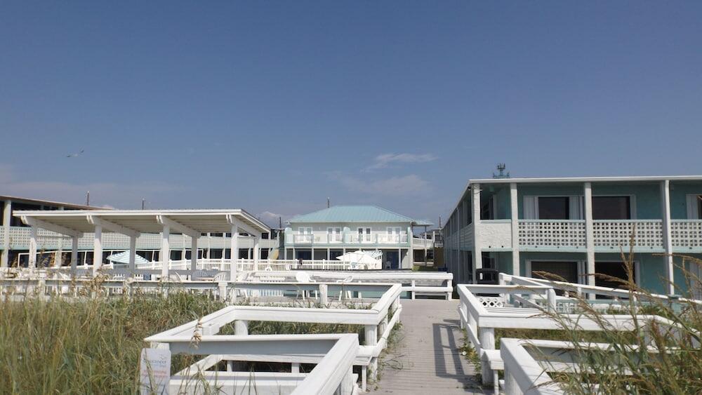 Picture of Buccaneer Inn