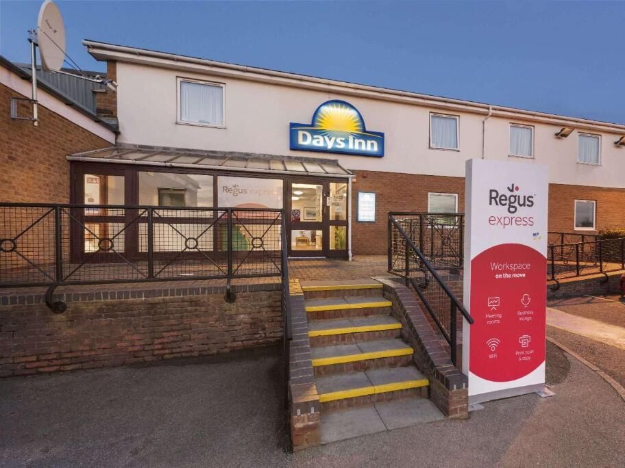 Picture of Days Inn by Wyndham Watford Gap