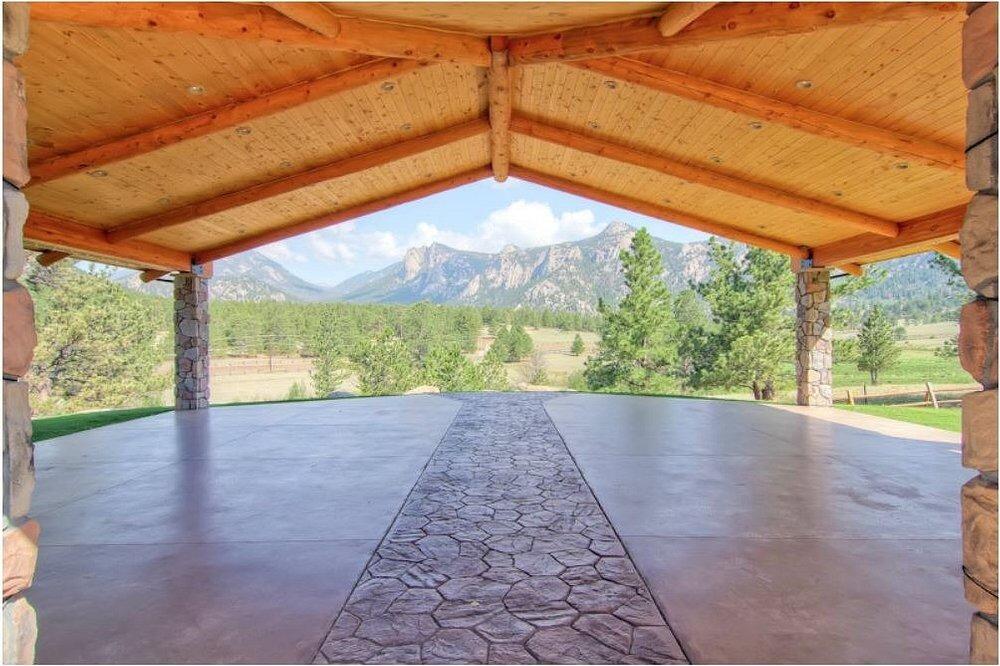Picture of Black Canyon Inn