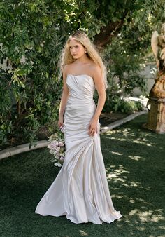 Allure Romance R3911 Sheath Wedding Dress