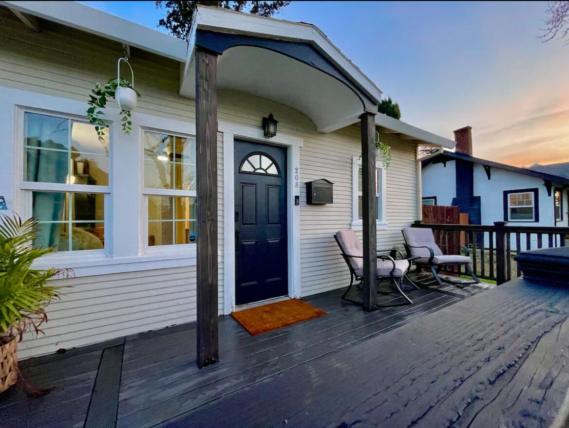 Picture of Airbnb or Vrbo