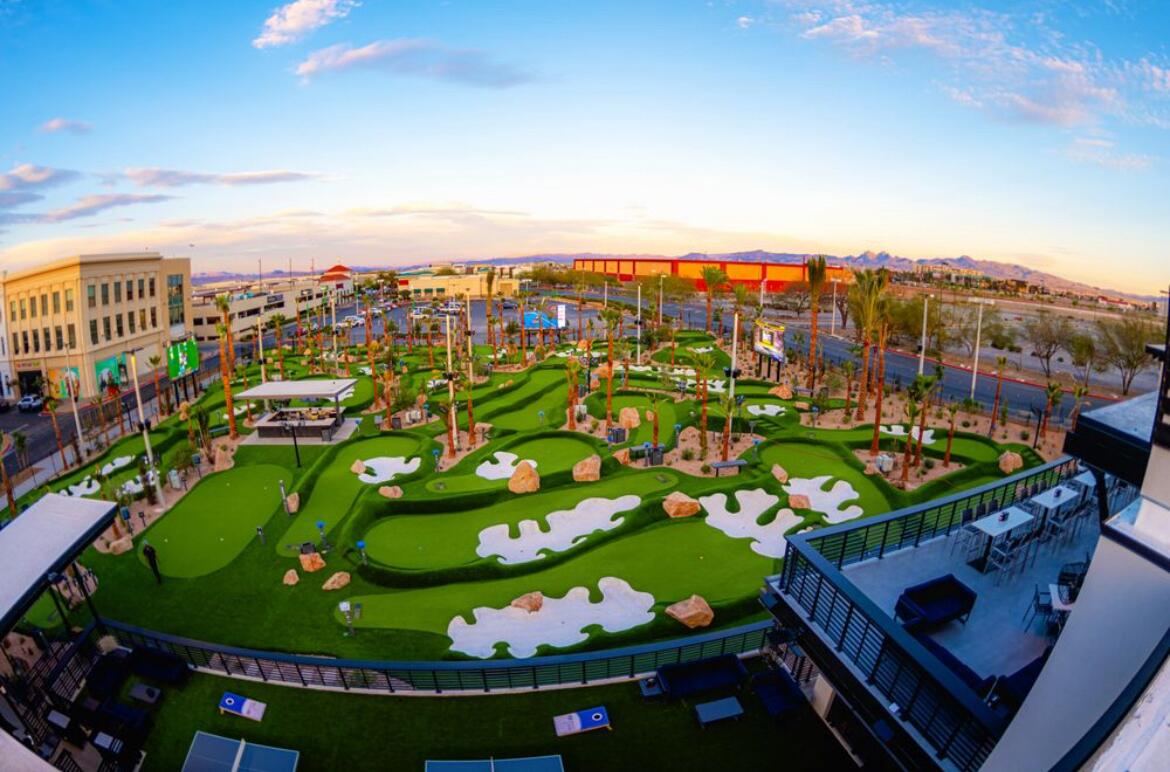 Picture of Pop Stroke Mini Golfing