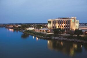 Picture of Embassy Suites by Hilton E Peoria Riverfront Conf Center