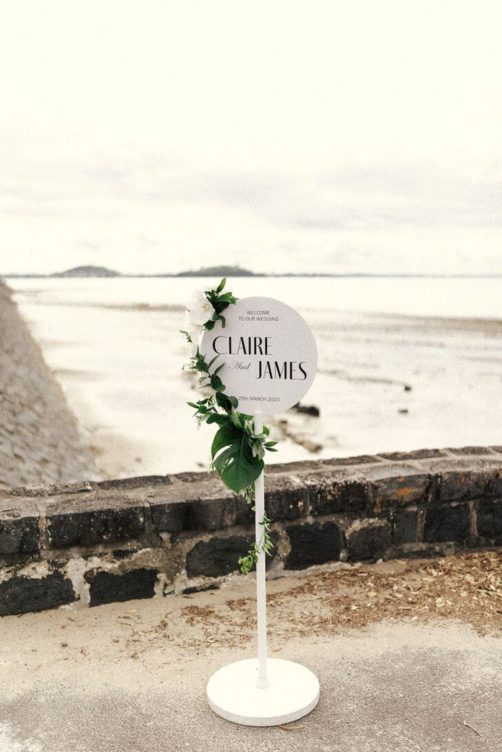 Small Wedding Welcome Sign With Foliage on City Beach in New Zealand