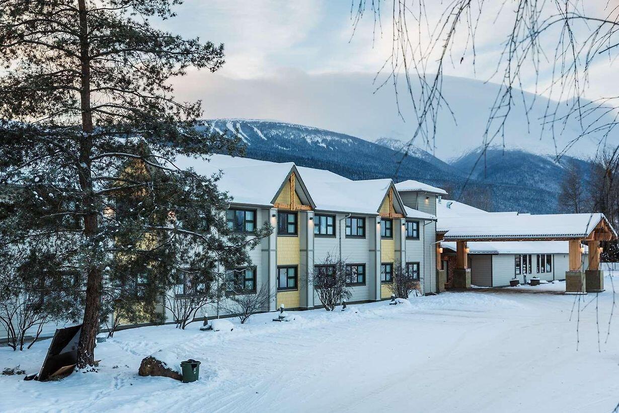 Picture of Hudson Bay Lodge 