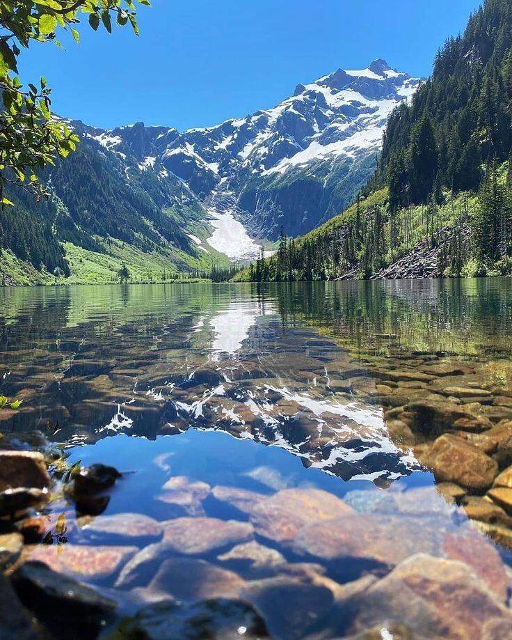Picture of Early season hiking