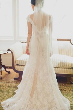 Allure Bridals Ivory Lace Wedding Dress