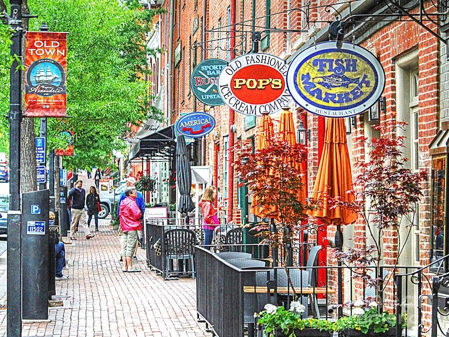 Picture of Old Town Alexandria Waterfront