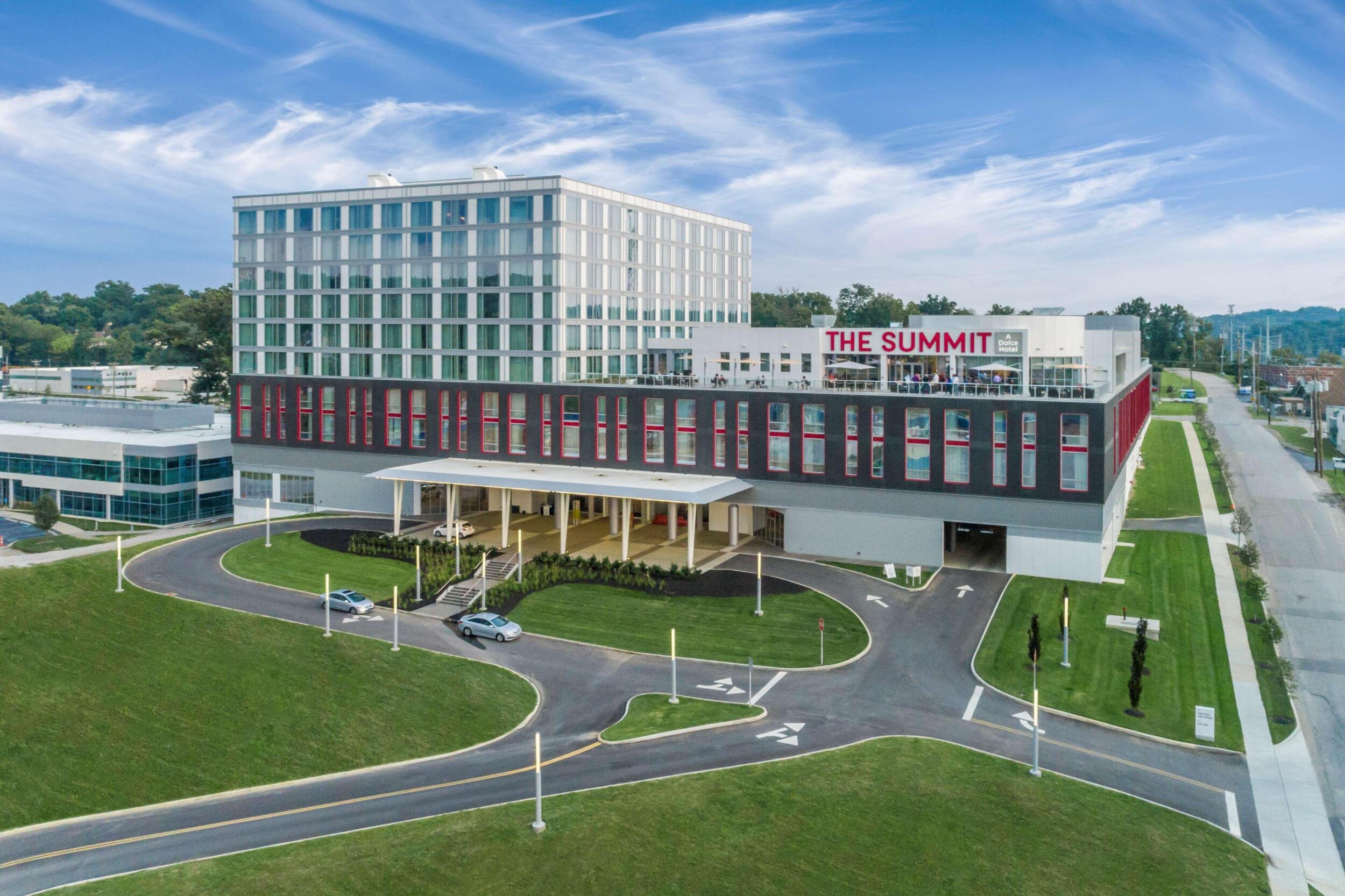 Picture of The Summit Hotel
