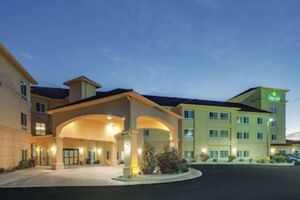 Picture of La Quinta Inn & Suites by Wyndham Verona