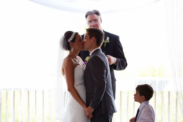 Newlywed First Kiss on Hilton Head Island