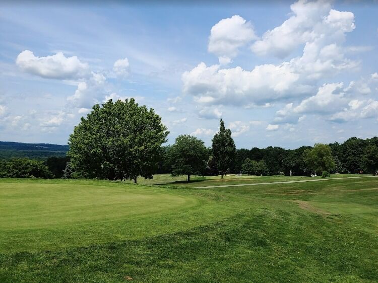 Picture of Hickory Hills Golf Course
