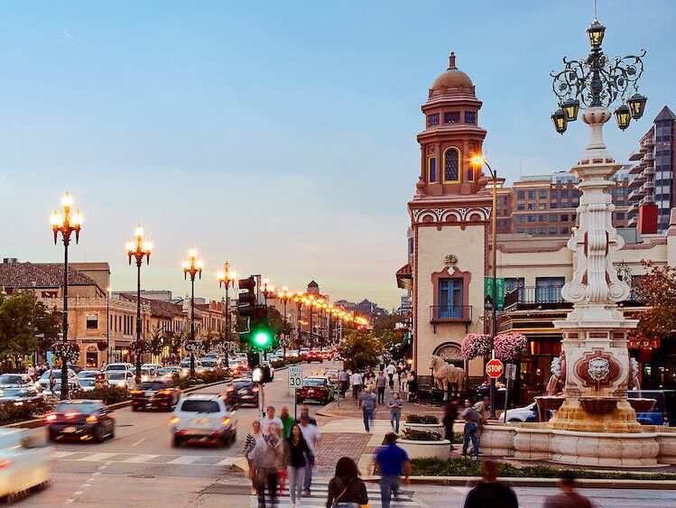 Picture of Country Club Plaza