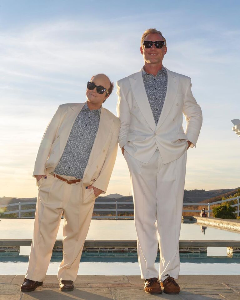 Jessica Simpson and Eric Johnson as Danny Devito and Arnold Schwarzenegger from Twins