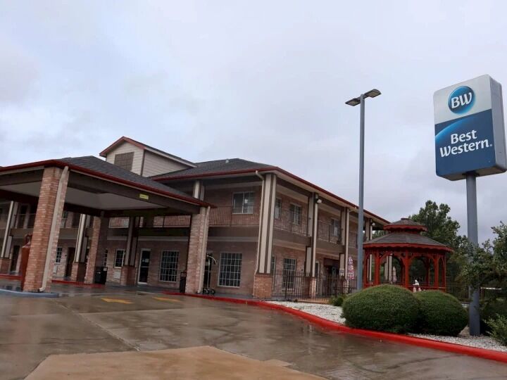 Picture of Best Western Lake Conroe Inn