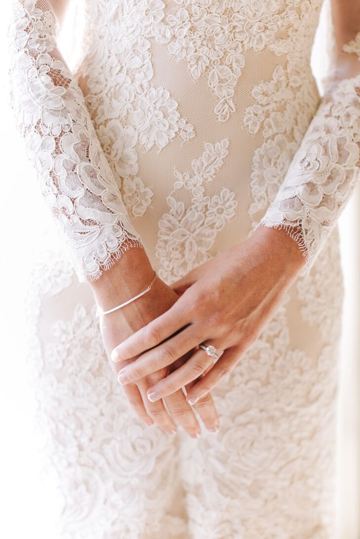 White Lace Long-Sleeve Wedding Dress