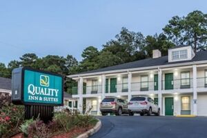 Picture of Quality Inn & Suites near Lake Oconee