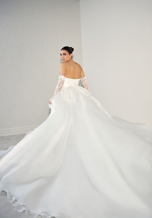 Justin Alexander Signature Ophelia Fit-and-Flare Wedding Dress - 5