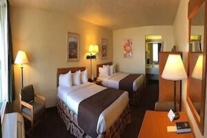 Picture of Whitten Inn University