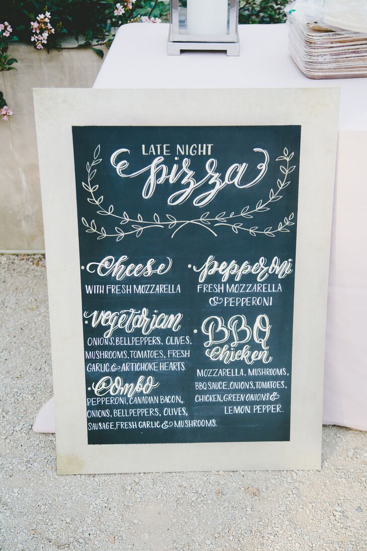 Cara and Scott knew that hitting the dance floor can work up quite an appetite, which is why they surprised guests with a late-night pizza bar where everyone could refuel and return to getting their groove on. Guests chose from five kinds ranging from classic cheese to barbecue chicken.