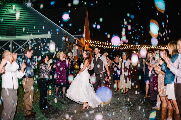 “Zack and I danced our way through the bubble-blowing crowd to Jimmy Durante’s ‘I’ll Be Seeing You.’ It made for some pretty outstanding exit pictures,”  Shelby says. “The song, mixed with the excitement and love from all our family and friends shouting and waving, made me cry before we even drove out of sight. Zack even got a little misty. We didn’t want to leave!”