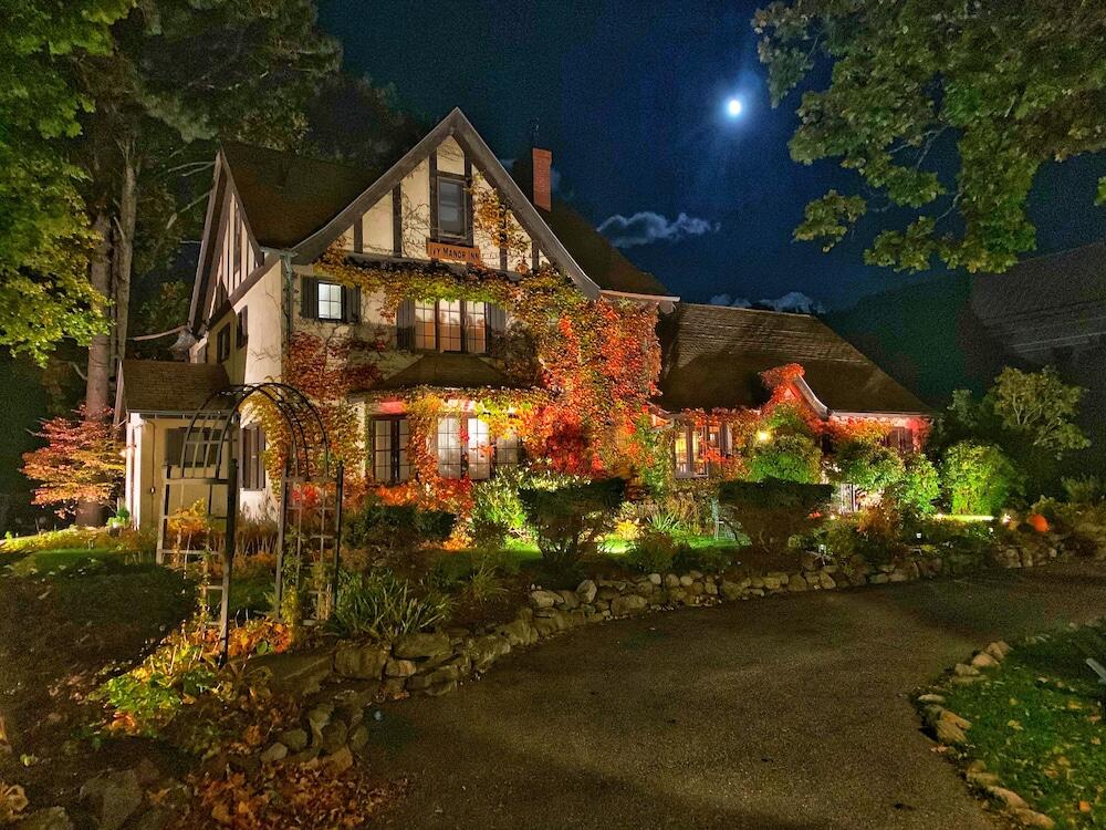 Picture of Ivy Manor Inn Village Center