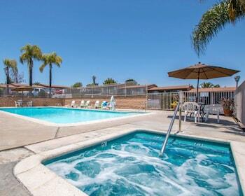 Picture of Rodeway Inn Fallbrook Downtown