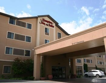 Picture of Hampton Inn & Suites Burlington