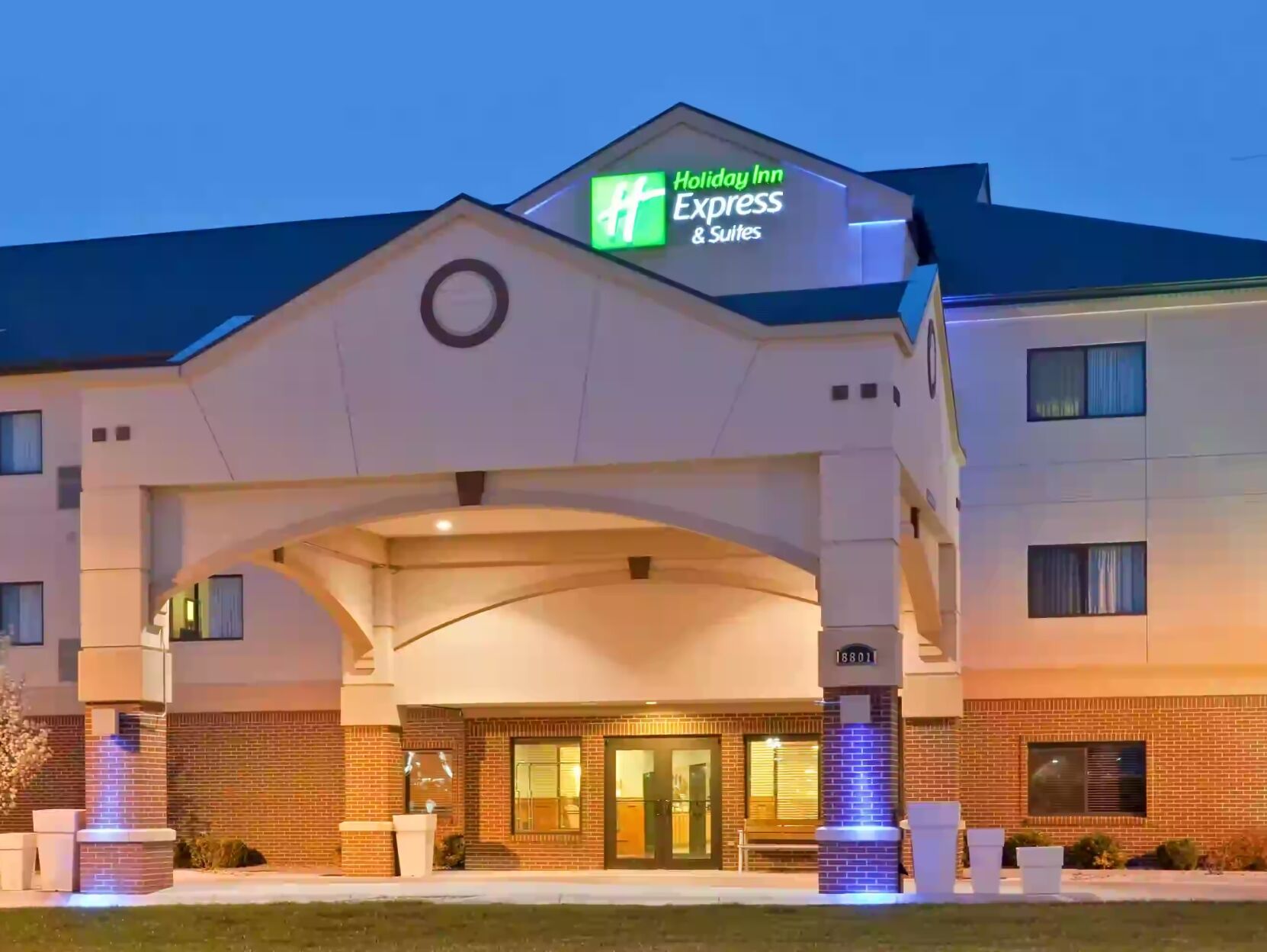 Picture of Holiday Inn Express & Suites Lincoln South, an IHG Hotel
