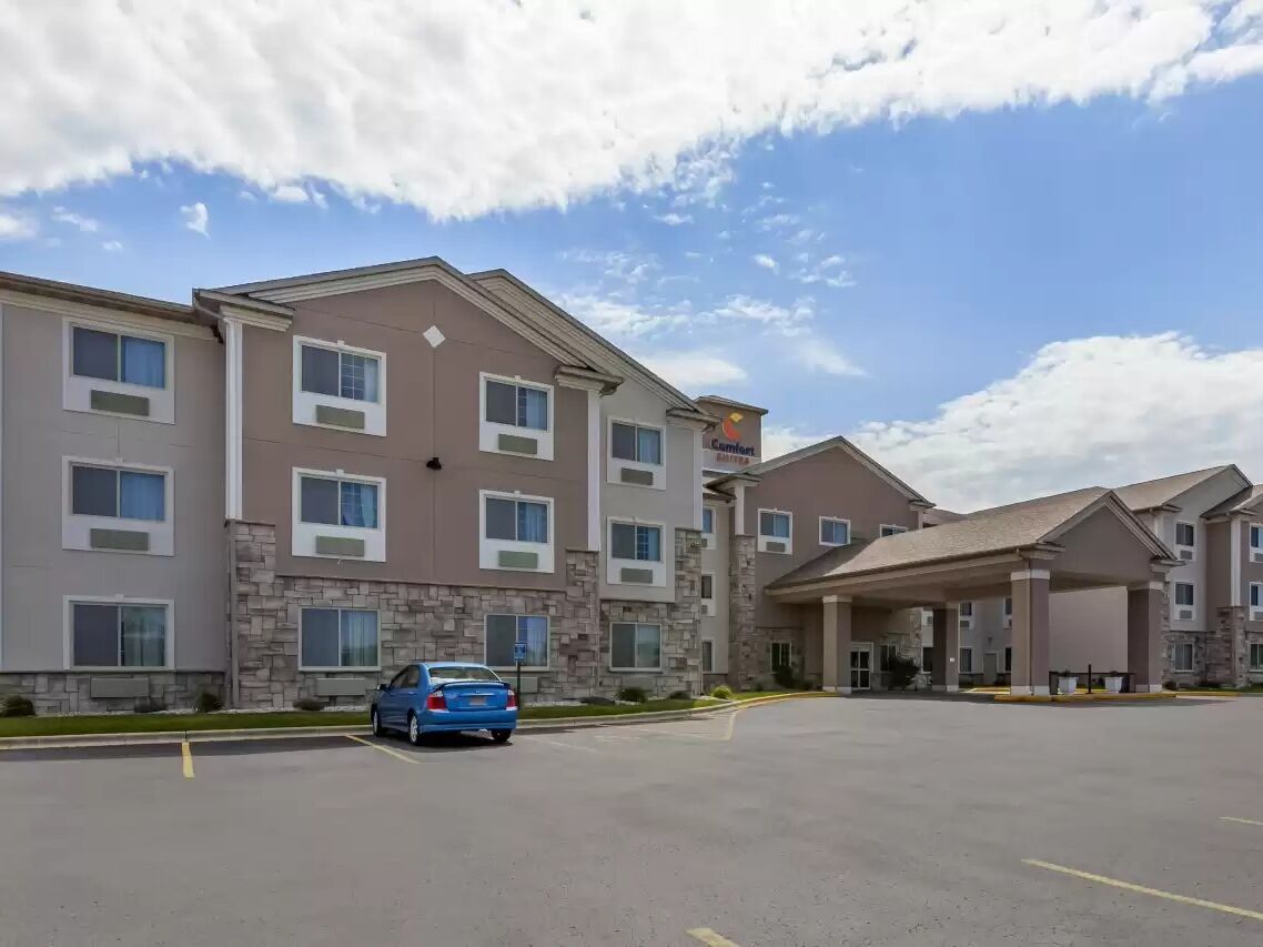 Picture of Comfort Suites Delavan - Lake Geneva Area