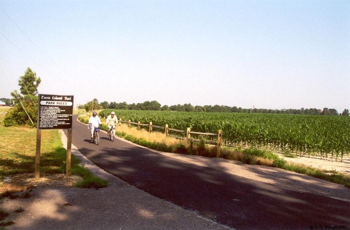 Picture of Cross Island Trail trailhead