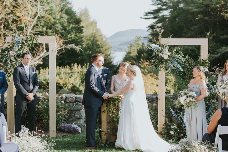 Wedding Ceremony at Lake Sunapee