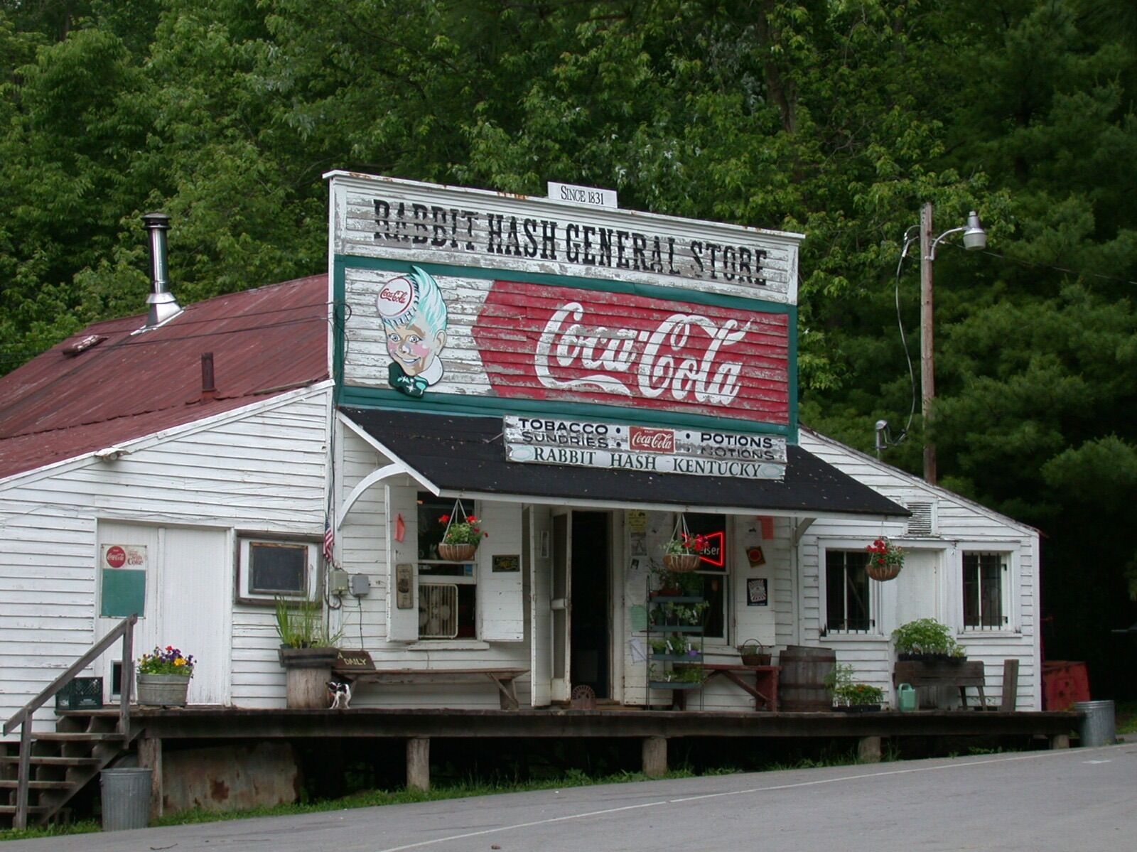 Picture of Rabbit Hash General Store