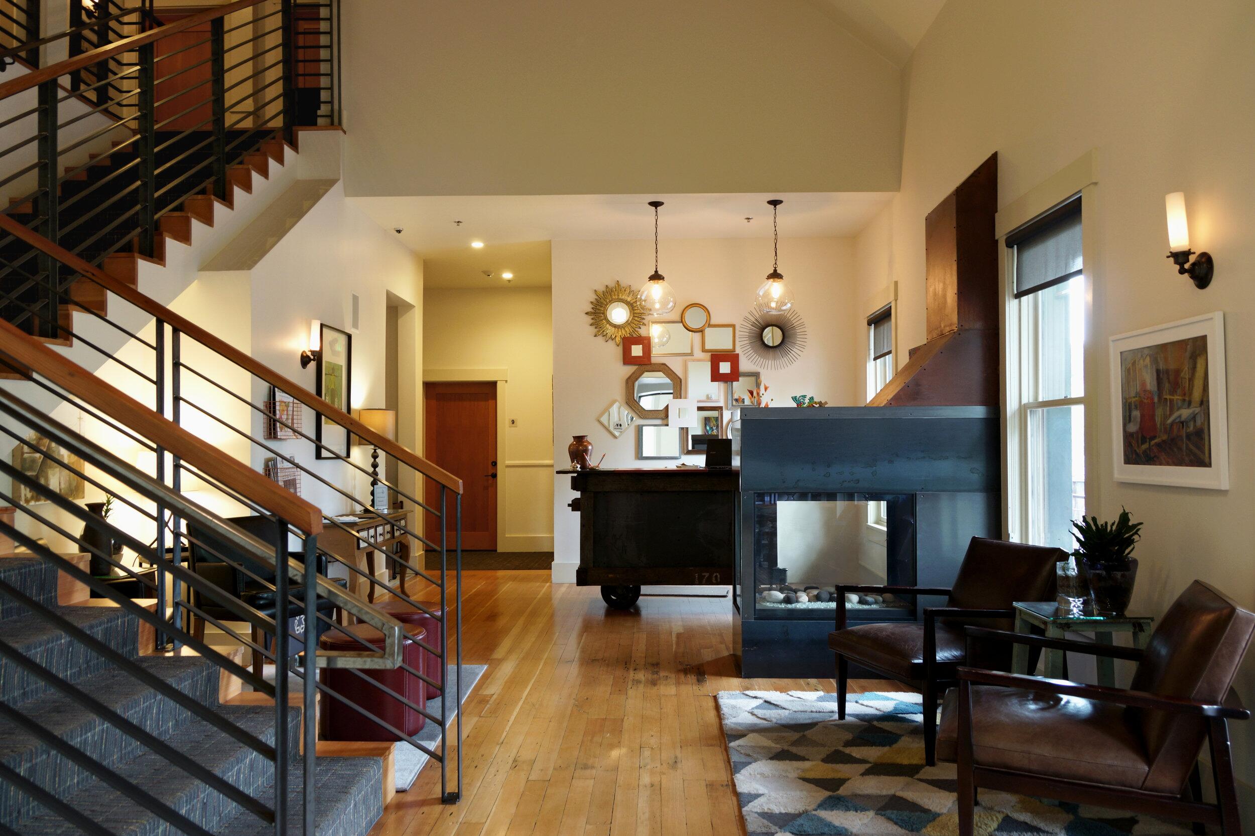 Picture of Hanford House Inn