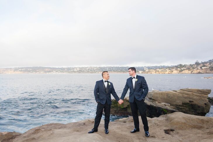 Mark Robertson and Joshua Tucker pulled off a formal al fresco affair laced with chic, contemporary touches and masculine flair for their late fall we