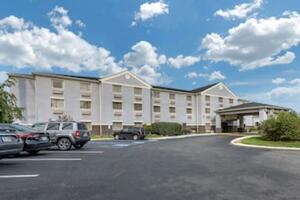 Picture of Comfort Inn & Suites Butler