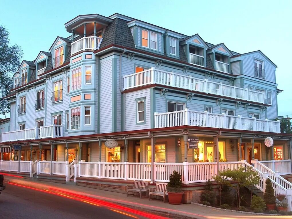 Picture of Mansion House Inn on Martha's Vineyard