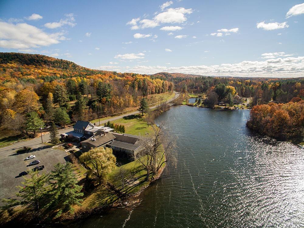 Picture of Wedding Venue: Old Daley on Crooked Lake
