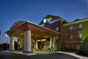 Picture of Holiday Inn Express & Suites Oxford an IHG Hotel