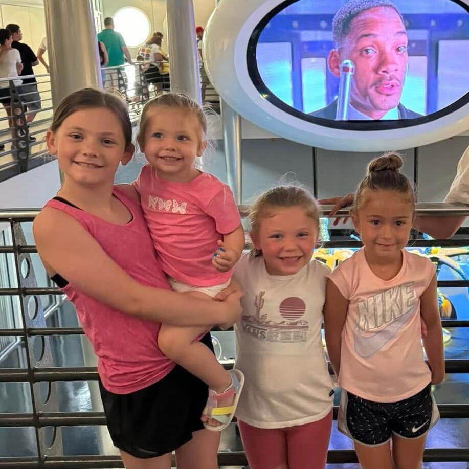 Willa Wolfe & Holland, Remi, and Hadley Valentine