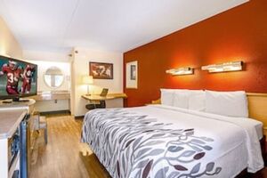 Picture of Red Roof Inn Hickory