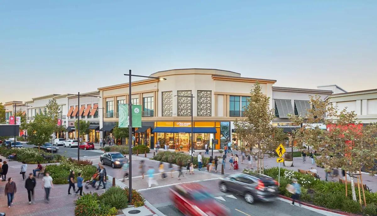 Picture of Broadway Plaza