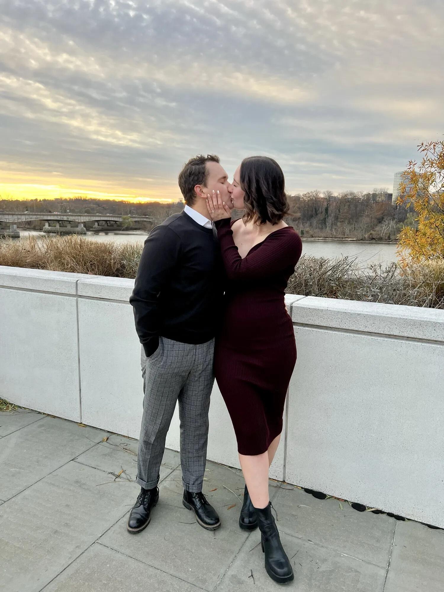 Ethan proposed to Colleen in Georgetown outside of the Kennedy Center - their favorite place to have long chats before Ethan returned to Erie while they were in a long distance relationship. Friends Nick & Darcy were so kind to take some photos! 